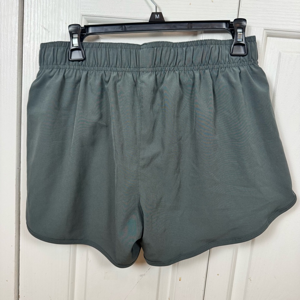 NWT Legend Women's Green Athletic Shorts - Picture 2 of 5